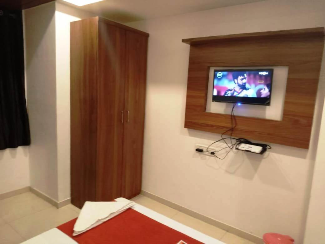 Sai Deep Lodging ナビムンバイ エクステリア 写真